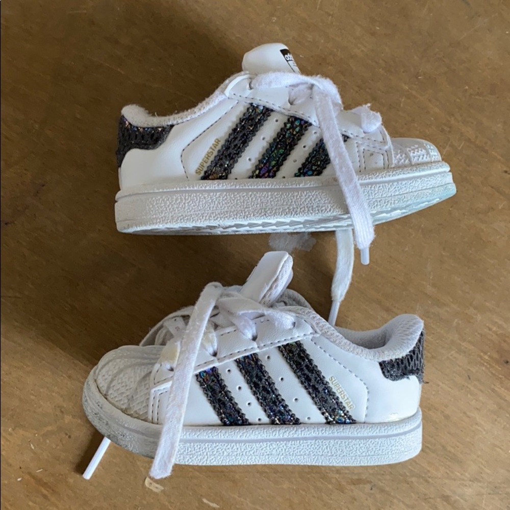 Adidas Superstar - Infant US 4